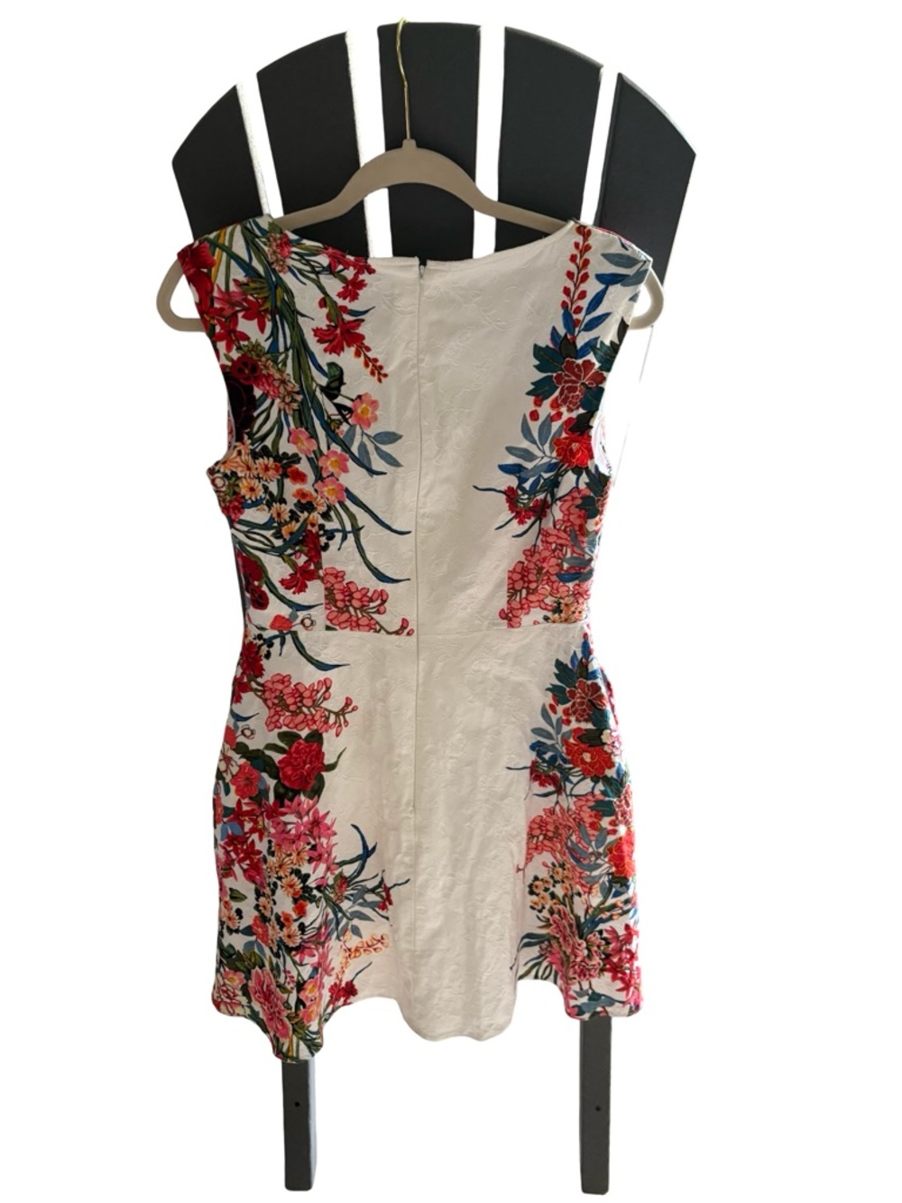 Adrianna Papell Floral Jacquard V-Neck Mini Dress Pink White Size 4 / 6 Approx - Picture 2 of 3